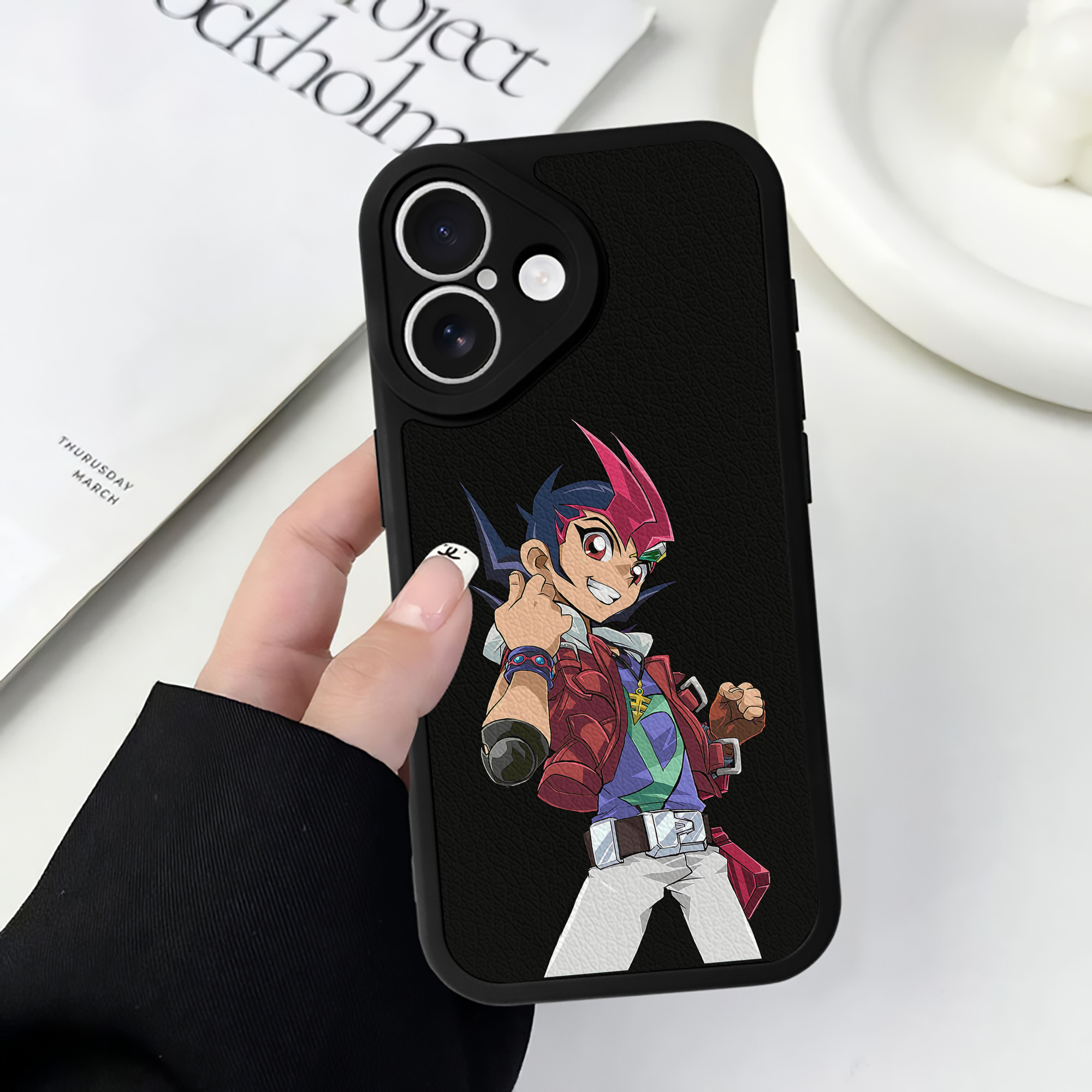 遊☆戯☆王 Yu-Gi-Oh! 【iPhone 16シリーズ対応】シリコンスマホケース（レザー調） 材質：シリコン